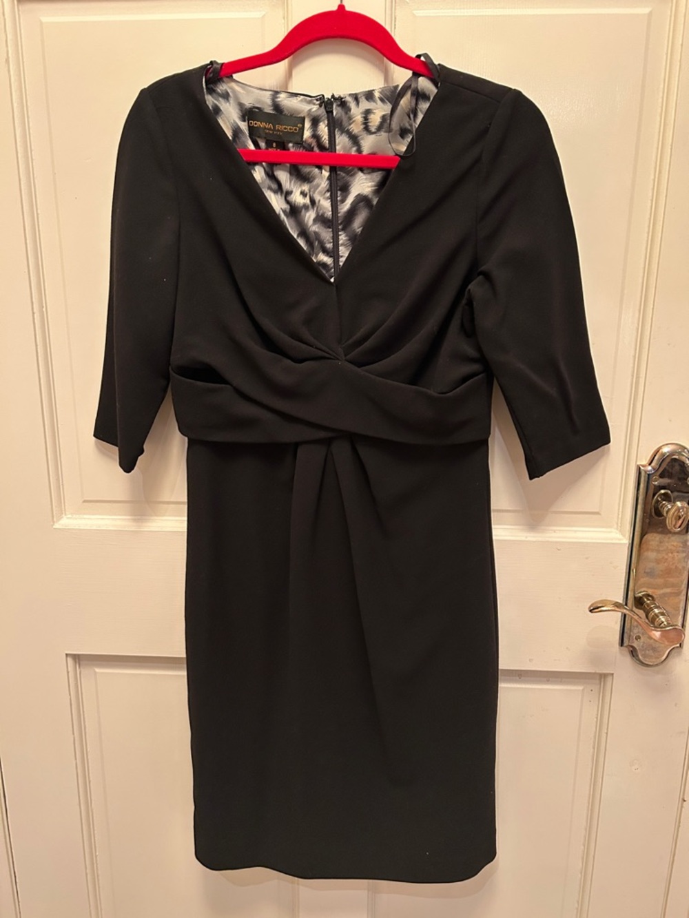 Donna Ricco Black Twist-Front V-Neck Sheath Dress size 8 medium large